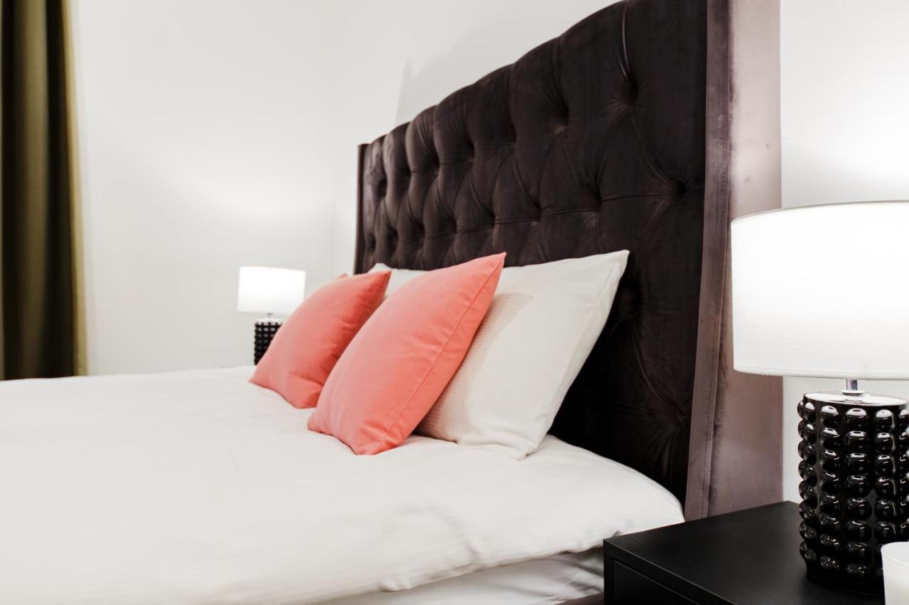 Rigaapartment Elizabetes 22 Self-Service Aparthotel Bagian luar foto