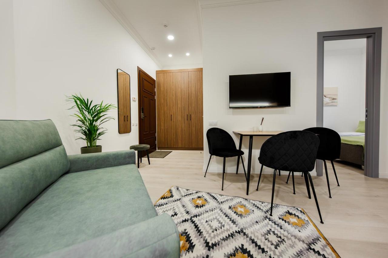 Rigaapartment Elizabetes 22 Self-Service Aparthotel Bagian luar foto