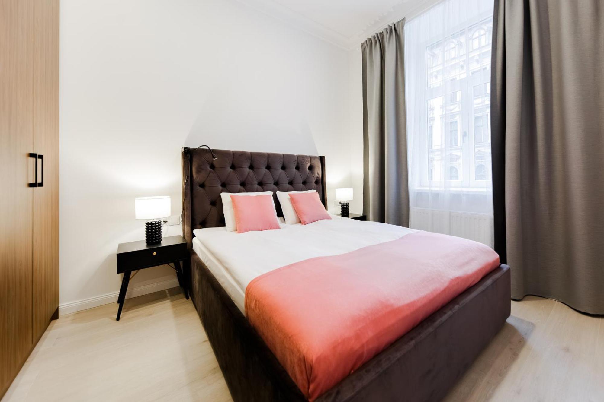 Rigaapartment Elizabetes 22 Self-Service Aparthotel Bagian luar foto
