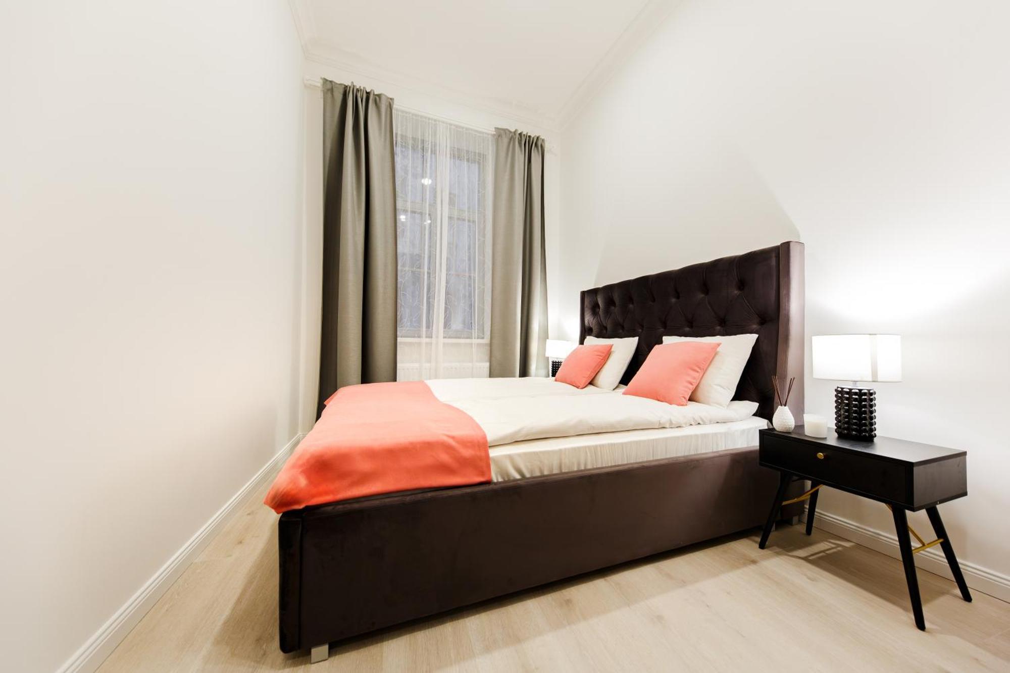 Rigaapartment Elizabetes 22 Self-Service Aparthotel Bagian luar foto